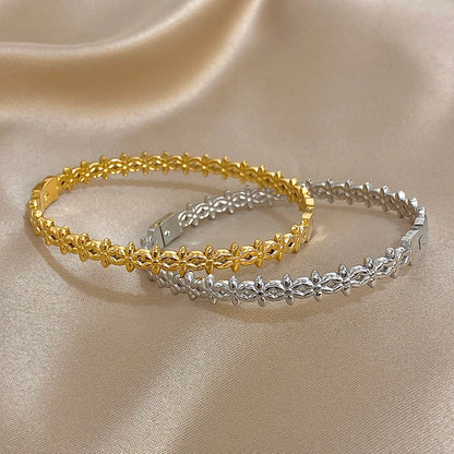 Blumenarmband aus Edelstahl 