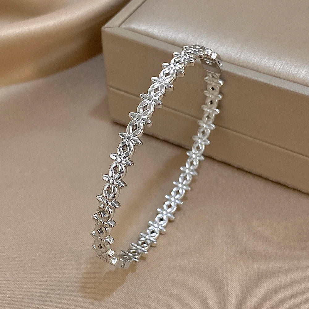 Blumenarmband aus Edelstahl 