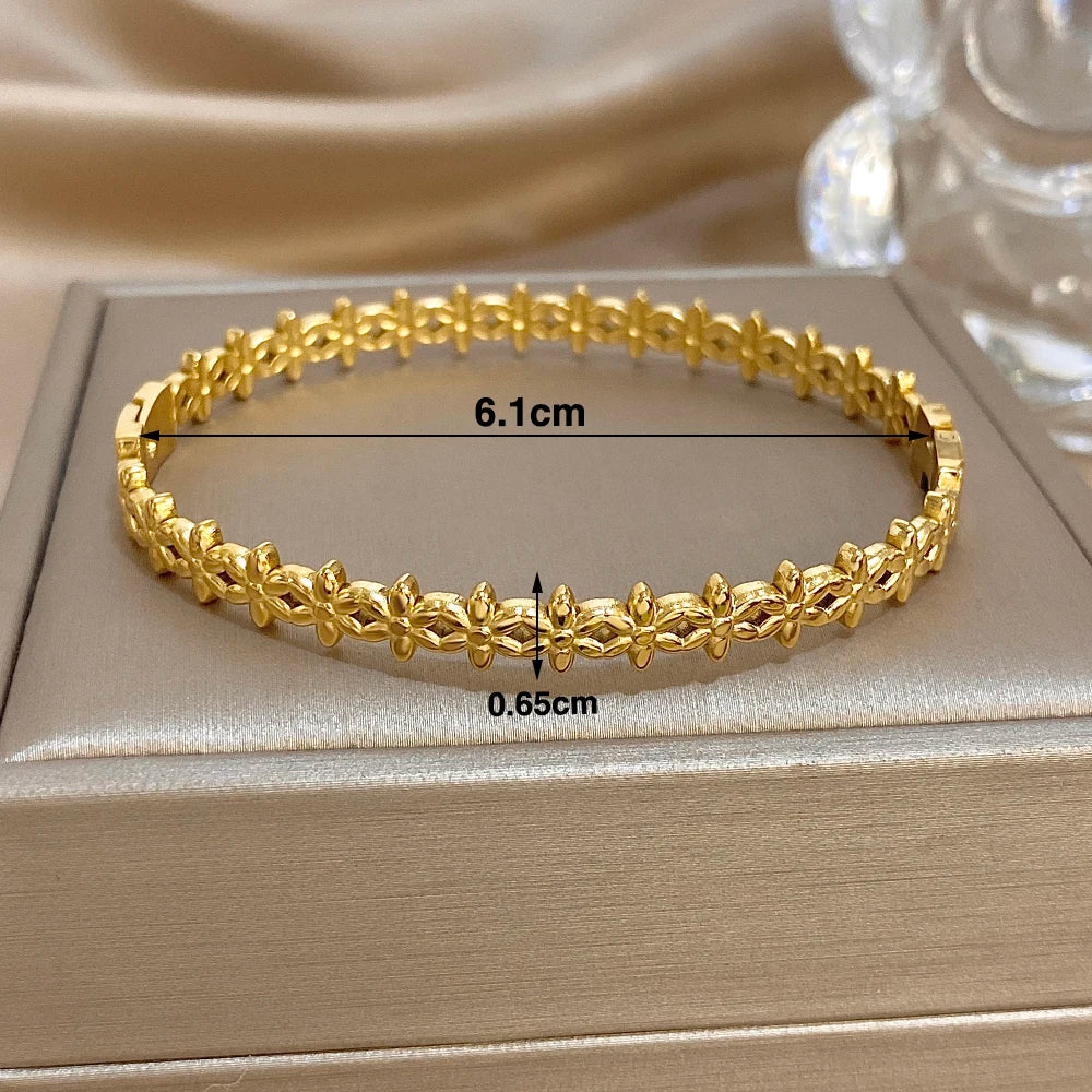 Blumenarmband aus Edelstahl 